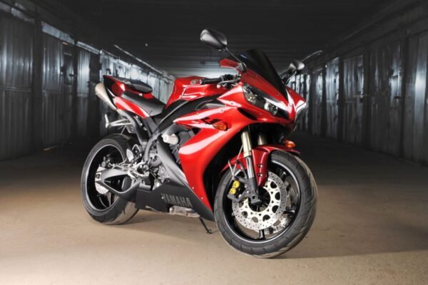 Yamaha R1 (YZF)